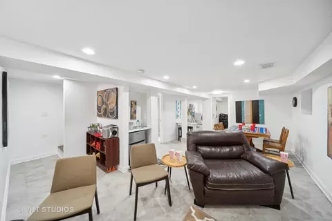 Living - 434 E 90th St, Chicago, IL 60619 photo 2 of 3
