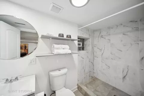 Bath - 434 E 90th St, Chicago, IL 60619 photo 5 of 5
