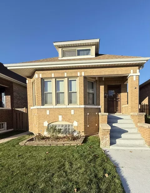 6318 S Kolin Ave, Chicago, IL 60629