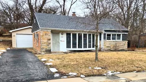 334 Osage St, Park Forest, IL 60466
