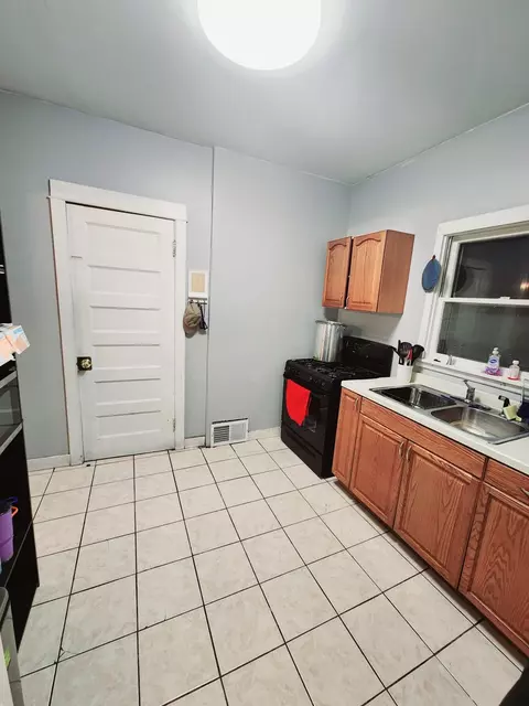Kitchen - 612 Lafayette St, Aurora, IL 60505 photo 1 of 1