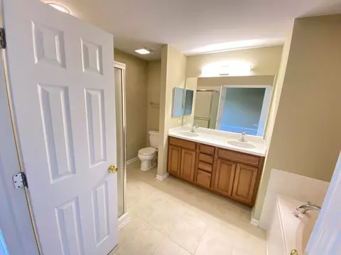 749 Station Blvd, Aurora, IL 60504 photo 21