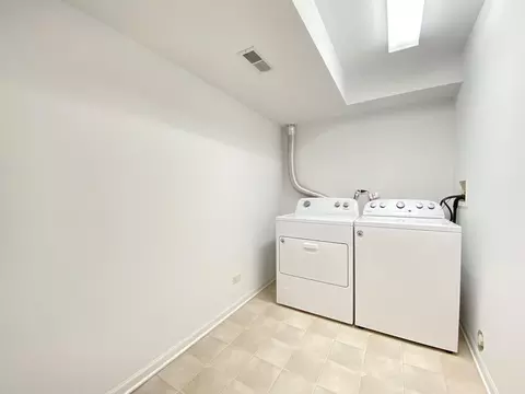 749 Station Blvd, Aurora, IL 60504 photo 31