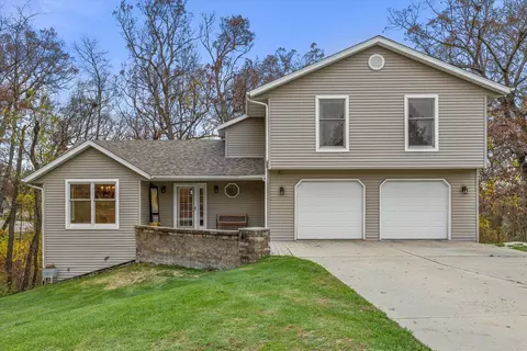 1979 Sunline Dr, Davis, IL 61019