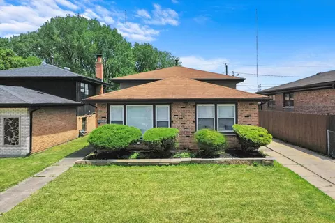 14105 S Manistee Ave, Burnham, IL 60633