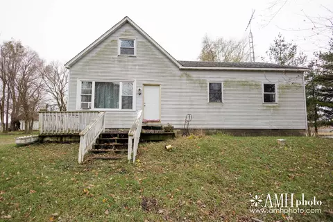 7800 E 4250 S Rd, Saint Anne, IL 60964