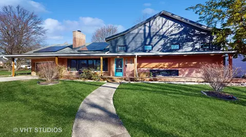 933 Burns Ave, Flossmoor, IL 60422
