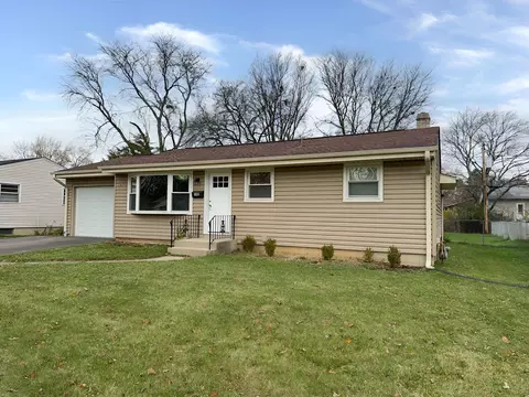 340 Alma Ter, Cary, IL 60013