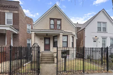 955 N Central Park Ave, Chicago, IL 60651