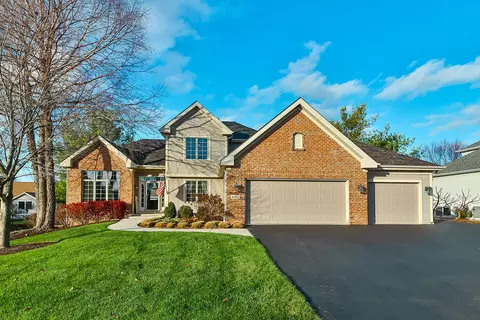 6156 Schaumburg Ln, Roscoe, IL 61073