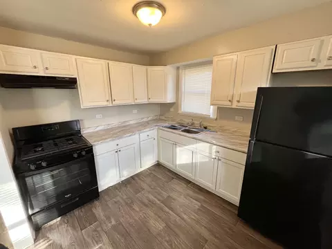 Kitchen - 3623 Carpenter St, Steger, IL 60475 photo 1 of 1