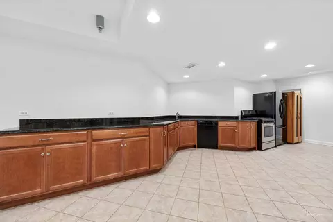 Kitchen - 1300 S Ridge Rd, Willowbrook, IL 60527 photo 5 of 5