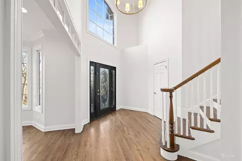 Entry Way - 1300 S Ridge Rd, Willowbrook, IL 60527 photo 2 of 4