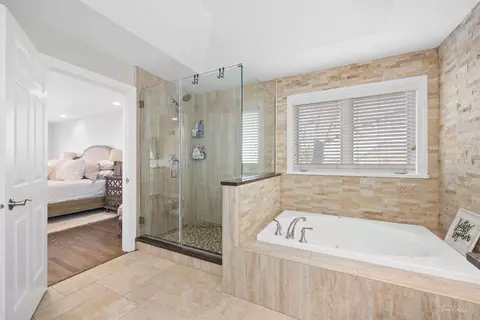 Bath - 1300 S Ridge Rd, Willowbrook, IL 60527 photo 3 of 6