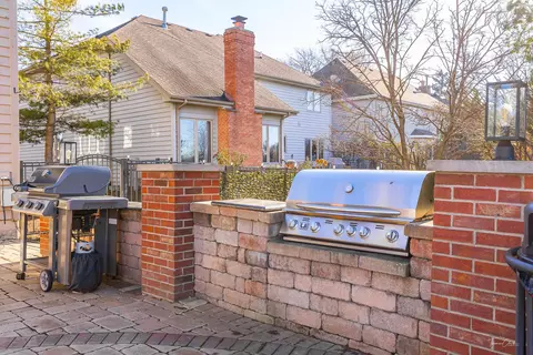 Exterior - 1300 S Ridge Rd, Willowbrook, IL 60527 photo 3 of 6