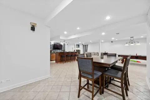 Dining - 1300 S Ridge Rd, Willowbrook, IL 60527 photo 4 of 4