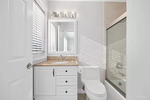 Bath - 1300 S Ridge Rd, Willowbrook, IL 60527 photo 5 of 6