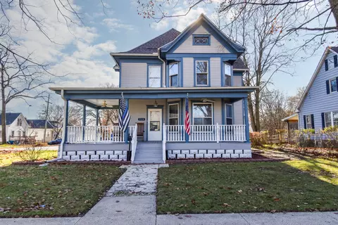 320 Elmwood St, Pontiac, IL 61764