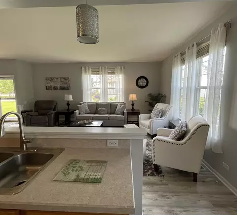 Other - 4 Tiverton Ct, Algonquin, IL 60102 photo 3 of 10