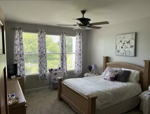 Bedroom - 4 Tiverton Ct, Algonquin, IL 60102 photo 1 of 2