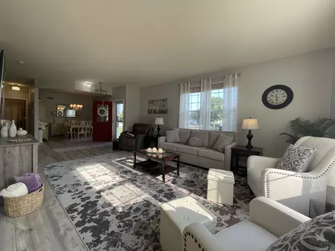Living - 4 Tiverton Ct, Algonquin, IL 60102 photo 5 of 5