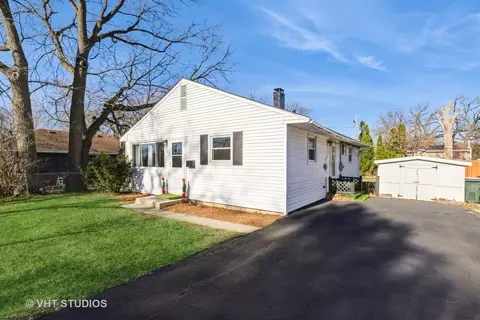 238 Allanson Rd, Mundelein, IL 60060