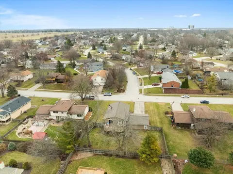 305 N Bone Dr, Normal, IL 61761 photo 29