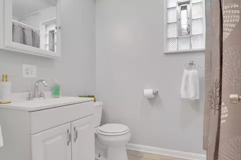 Bath - 3711 E 98th St, Chicago, IL 60617 photo 1 of 2