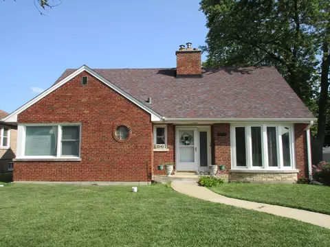 2040 Market St, Blue Island, IL 60406