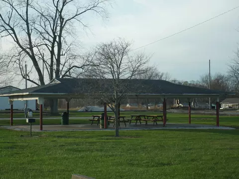 Exterior - 495 W Concord Pl, Sheldon, IL 60966 photo 11 of 12