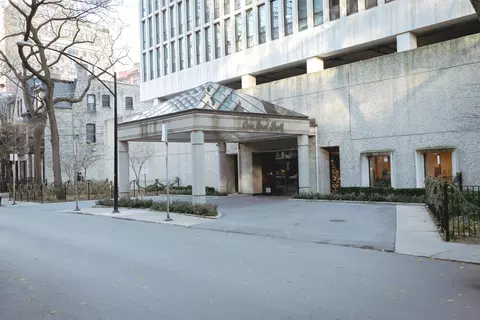 1 E Scott St #1204, Chicago, IL 60610