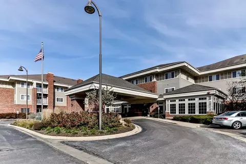 801 N Mclean Blvd #142, Elgin, IL 60123