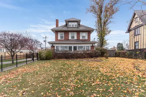 9165 S Pleasant Ave, Chicago, IL 60643