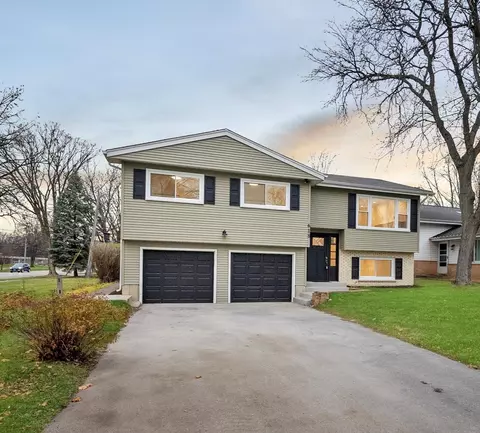 618 Marston Ave, Glen Ellyn, IL 60137