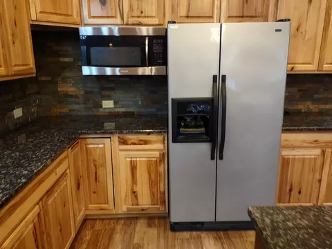 Kitchen - 16456 S Lily Cache Rd, Plainfield, IL 60586 photo 4 of 6