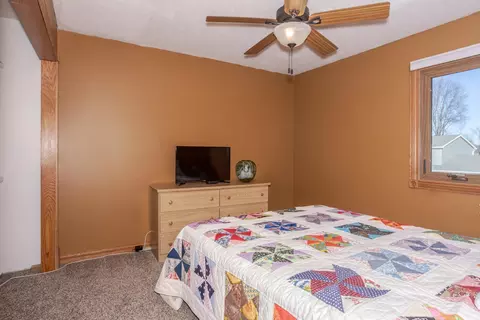 Bedroom - 1305 Clover Ln, Normal, IL 61761 photo 4 of 5