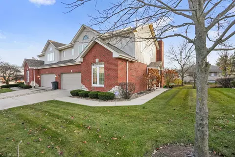 9415 Hitchcock Blvd, Tinley Park, IL 60487