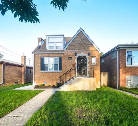 9205 S State St, Chicago, IL 60619