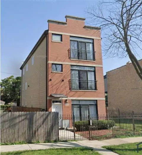 4116 W Congress Pkwy #2, Chicago, IL 60624