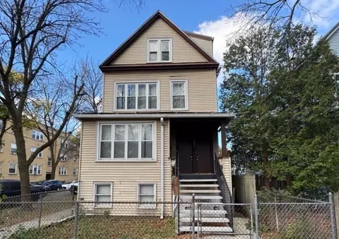 4500 N Saint Louis Ave, Chicago, IL 60625
