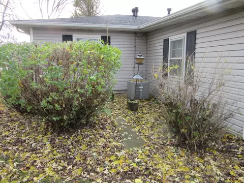 Exterior - 23816 W Renwick Rd, Plainfield, IL 60544 photo 4 of 4