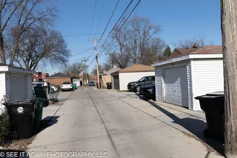 2013 S 25th Ave, Broadview, IL 60155 photo 12