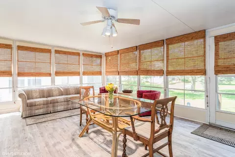 Dining - 13482 S Silverleaf Rd, Plainfield, IL 60544 photo 2 of 2