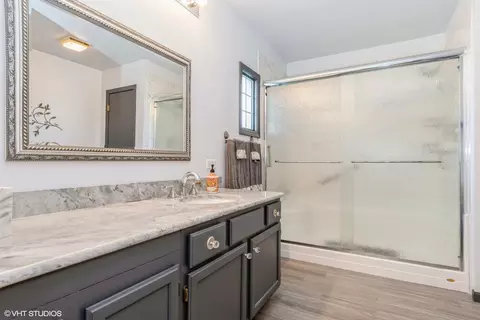Bath - 13482 S Silverleaf Rd, Plainfield, IL 60544 photo 1 of 2