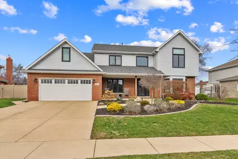 1075 Sweetwater Trl, New Lenox, IL 60451
