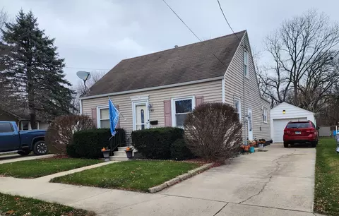1912 Paul St, Ottawa, IL 61350