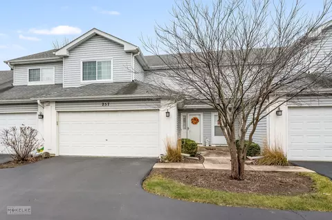 257 Kathryn Ln, North Aurora, IL 60542