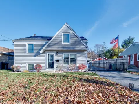 209 S Grace St, Lombard, IL 60148