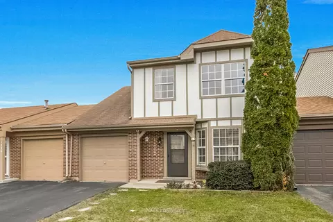 1222 Robin Dr, Carol Stream, IL 60188