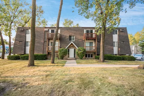 214 Madison St #1D, Joliet, IL 60435